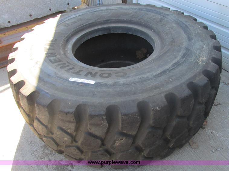 Continental Radial 23.5R25 tire in Kansas City, MO Item X9964 sold