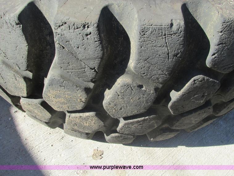 image for item X9964 Continental Radial 23.5R25 tire