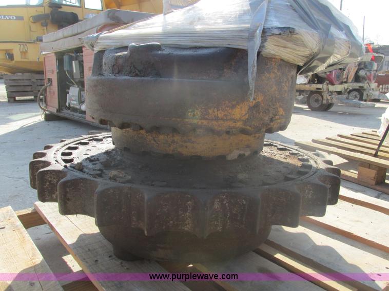 image for item X9967 Caterpillar 963 final drive and brake