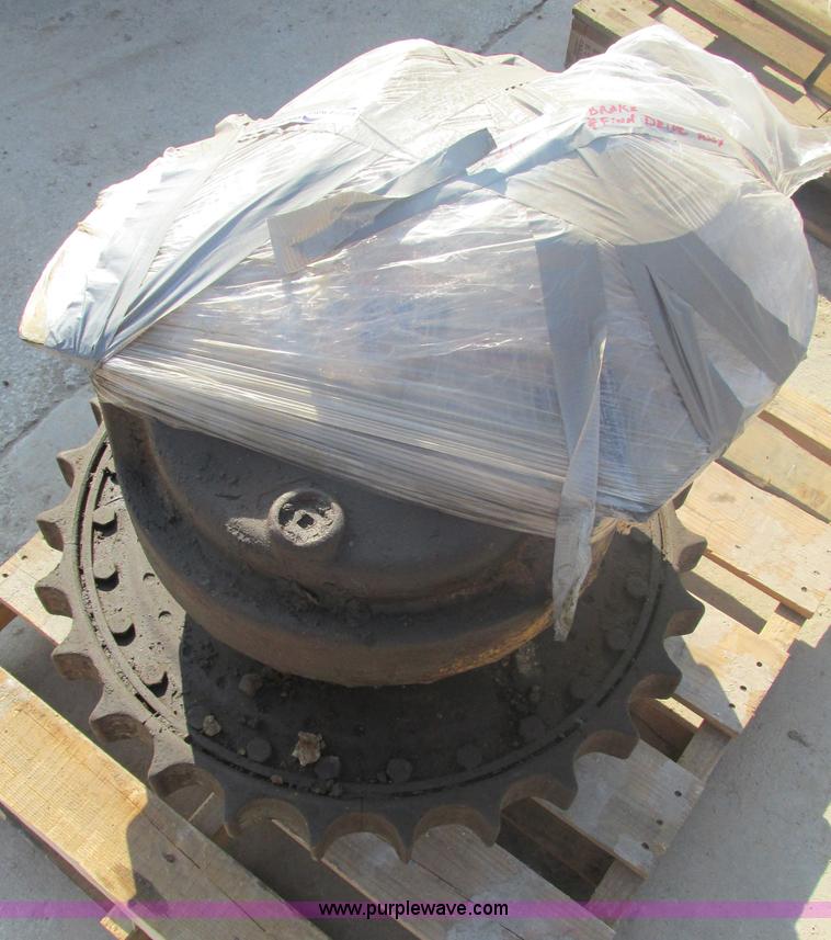 image for item X9967 Caterpillar 963 final drive and brake