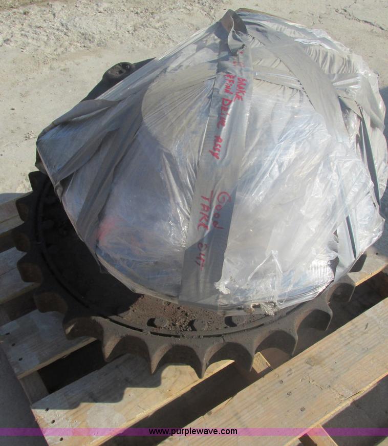 image for item X9967 Caterpillar 963 final drive and brake