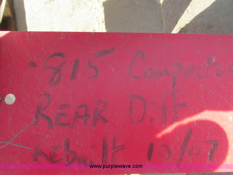 image for item X9968 Caterpillar 815 compactor rear differential