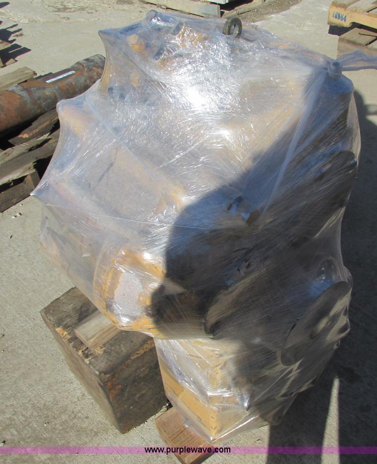 image for item X9969 Volvo A35 dump truck drop box