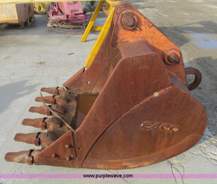 image for item Y9617 Eaco six tooth excavator bucket