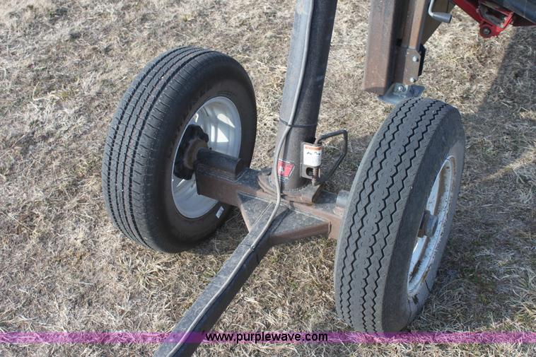 image for item E8394 Dyck Welding header trailer