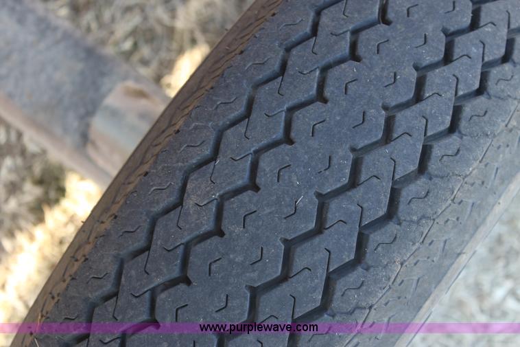 image for item E8394 Dyck Welding header trailer