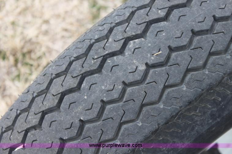 image for item E8395 Dyck Welding header trailer