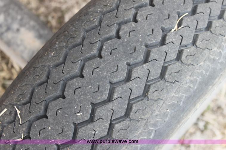 image for item E8395 Dyck Welding header trailer