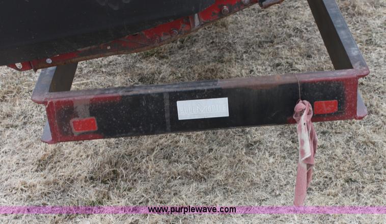 image for item E8396 Bull Mobile header trailer