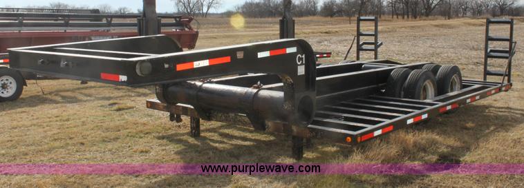 image for item E8399 1993 combine/sprayer trailer