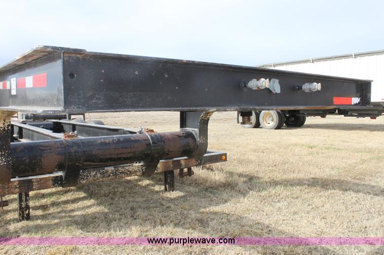 image for item E8399 1993 combine/sprayer trailer