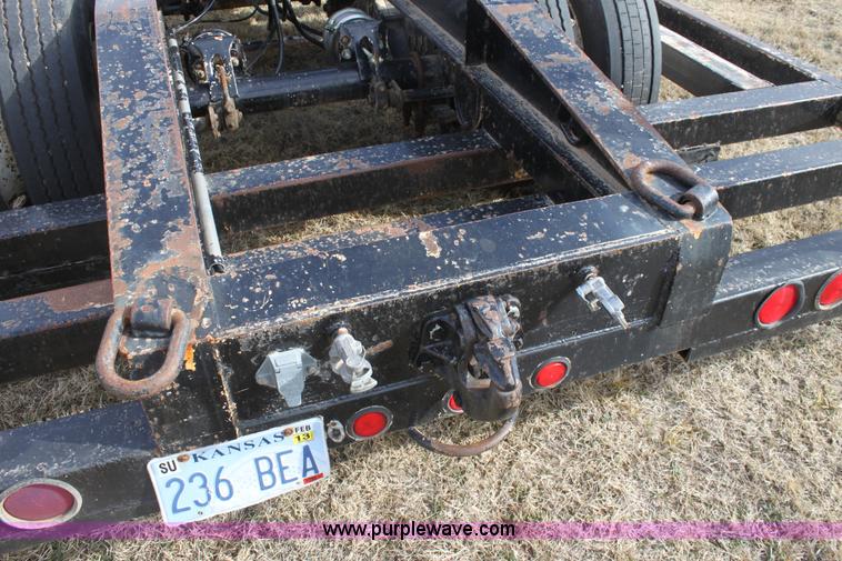 image for item E8399 1993 combine/sprayer trailer