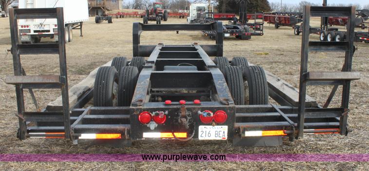 image for item E8400 1997 combine/sprayer trailer