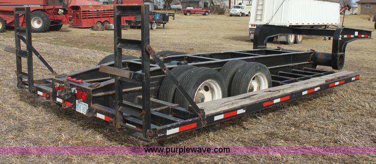 image for item E8400 1997 combine/sprayer trailer