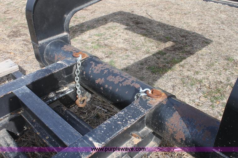 image for item E8400 1997 combine/sprayer trailer