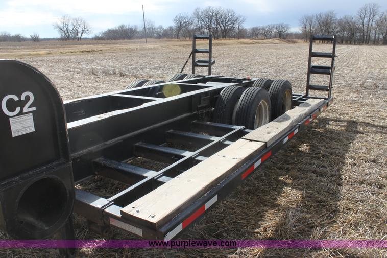 image for item E8400 1997 combine/sprayer trailer