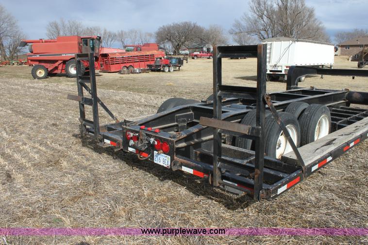 image for item E8400 1997 combine/sprayer trailer