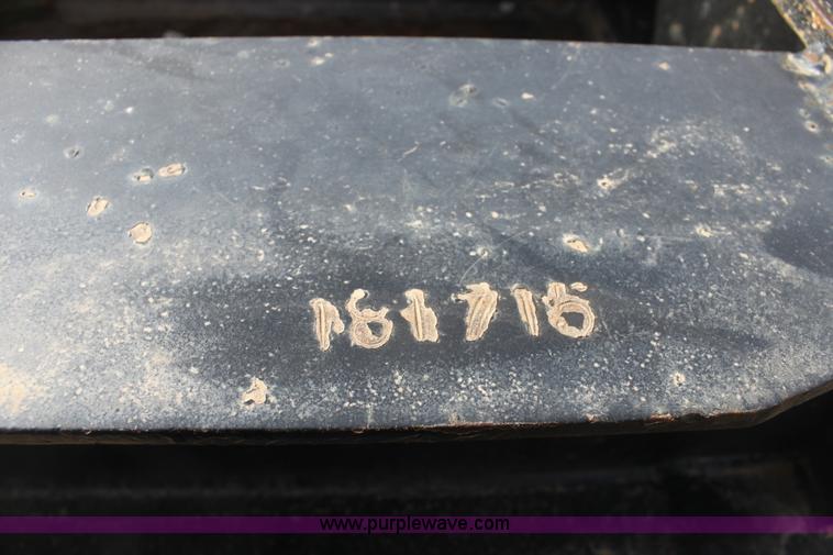 image for item E8400 1997 combine/sprayer trailer