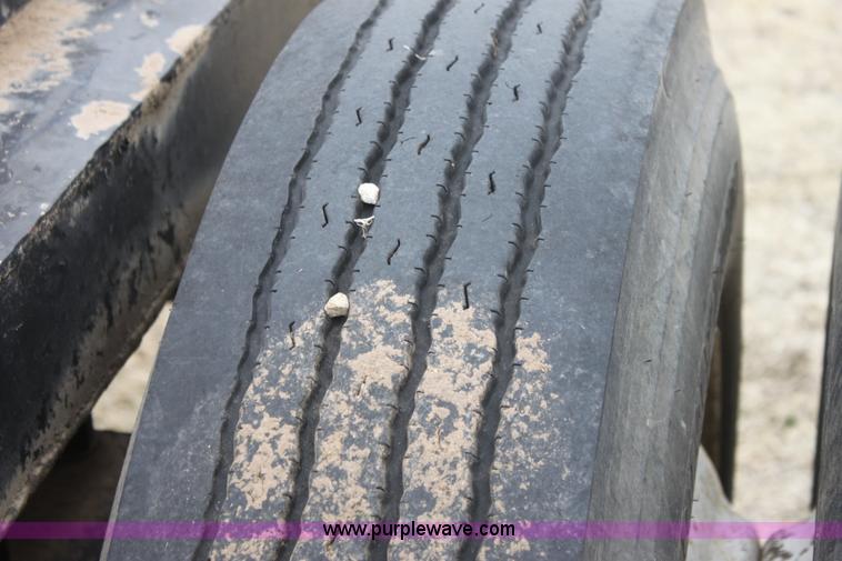 image for item E8401 Semi truck dolly