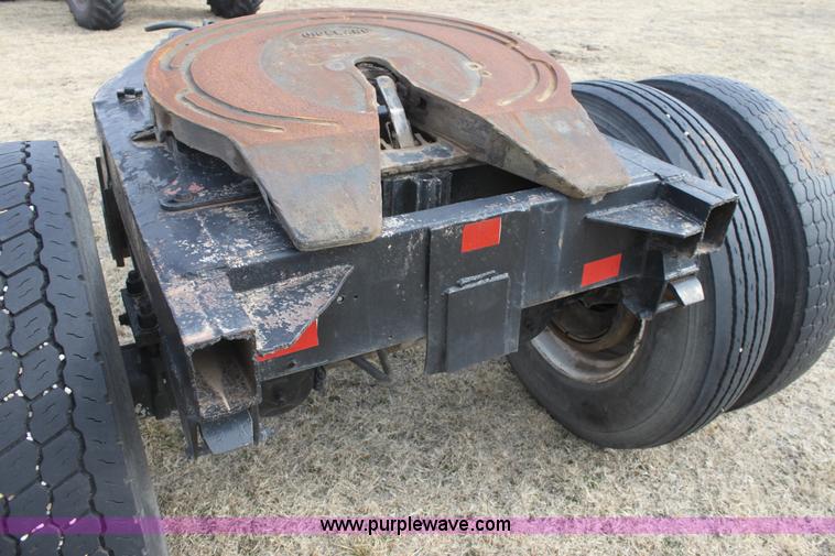 image for item E8401 Semi truck dolly