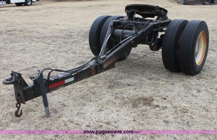 image for item E8402 Semi truck dolly