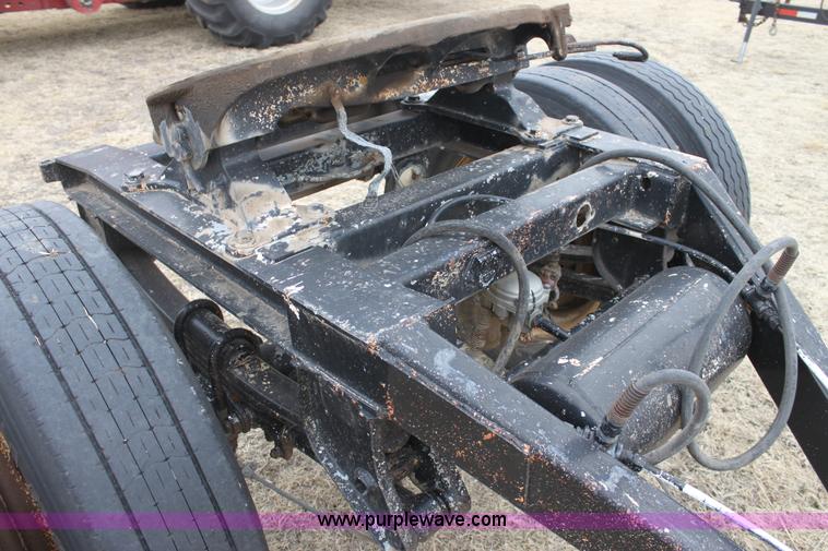 image for item E8402 Semi truck dolly