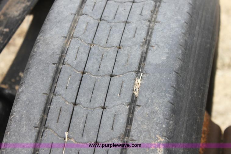 image for item E8402 Semi truck dolly