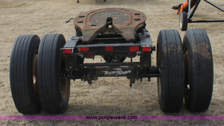 image for item E8402 Semi truck dolly