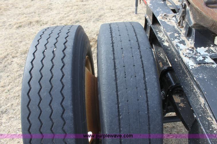 image for item E8402 Semi truck dolly