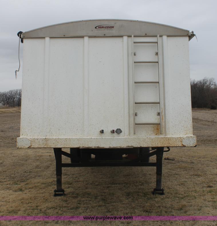 image for item E8403 2009 Alameda 32' grain trailer