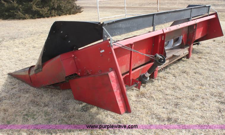 image for item E8404 Case 1063 corn head