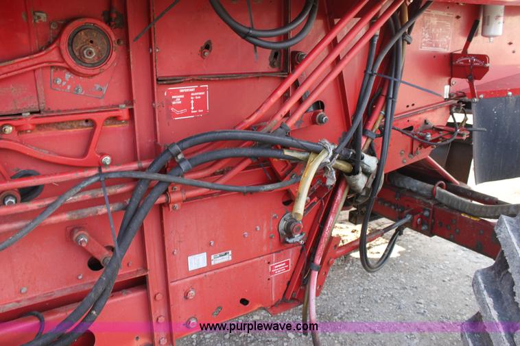 image for item E8405 1992 Case IH 1680 Axial-Flow 222BC RWA combine