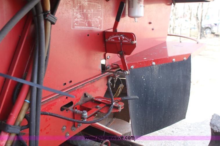 image for item E8405 1992 Case IH 1680 Axial-Flow 222BC RWA combine