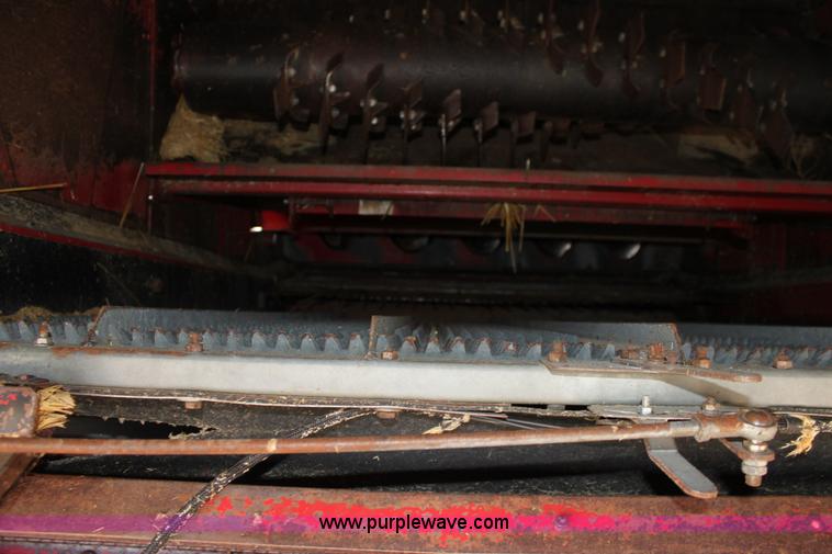 image for item E8405 1992 Case IH 1680 Axial-Flow 222BC RWA combine