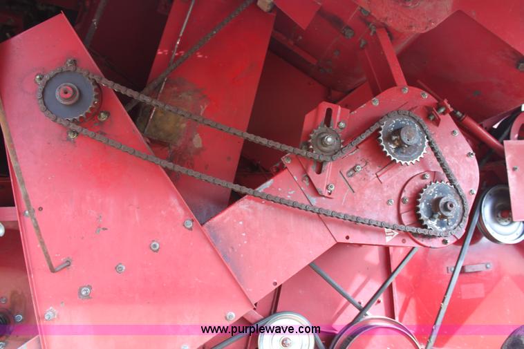 image for item E8405 1992 Case IH 1680 Axial-Flow 222BC RWA combine