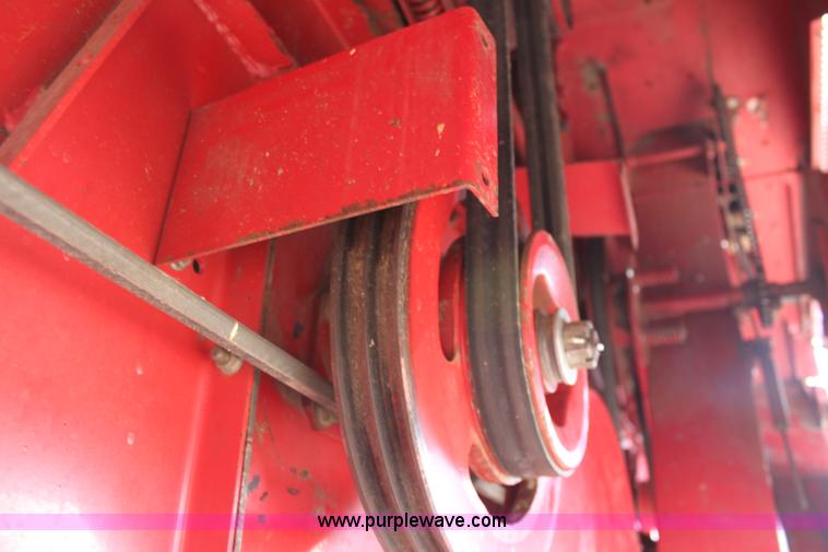 image for item E8405 1992 Case IH 1680 Axial-Flow 222BC RWA combine