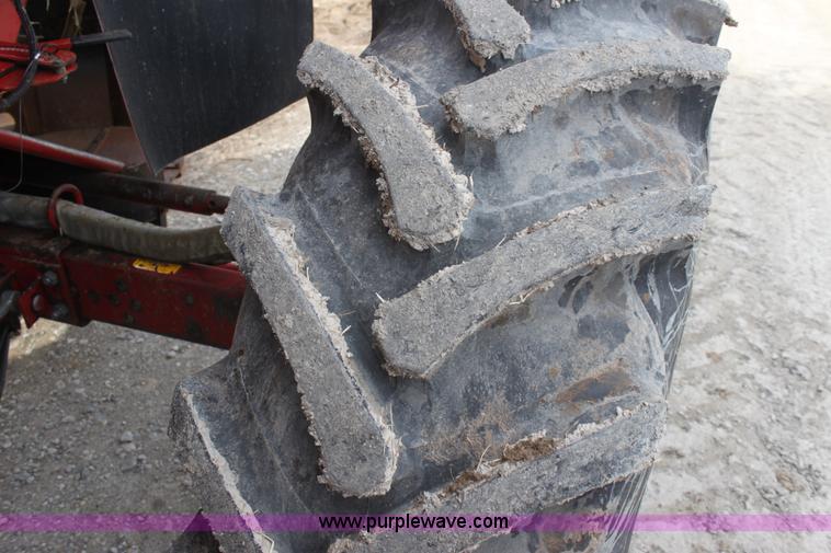 image for item E8405 1992 Case IH 1680 Axial-Flow 222BC RWA combine