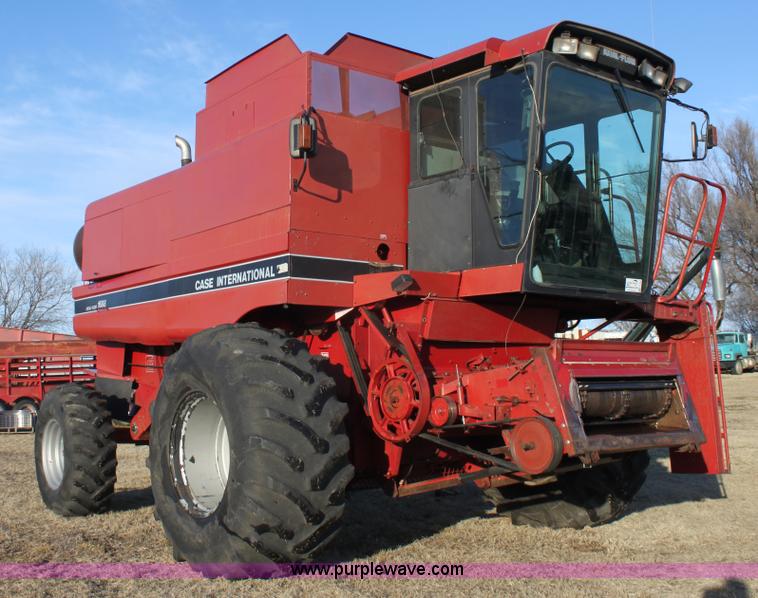 image for item E8406 1994 Case IH 1688 Axial-Flow F33 combine