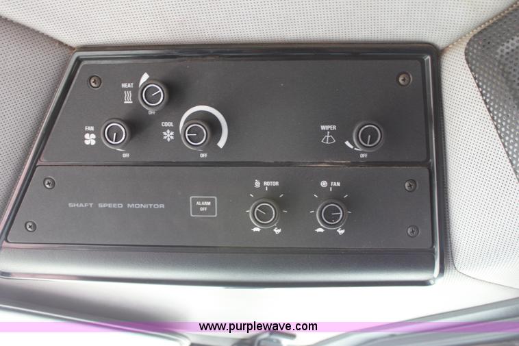 image for item E8406 1994 Case IH 1688 Axial-Flow F33 combine