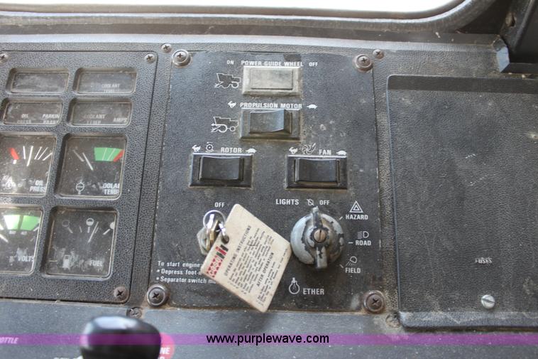 image for item E8406 1994 Case IH 1688 Axial-Flow F33 combine