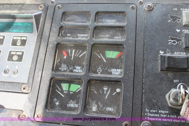 image for item E8406 1994 Case IH 1688 Axial-Flow F33 combine