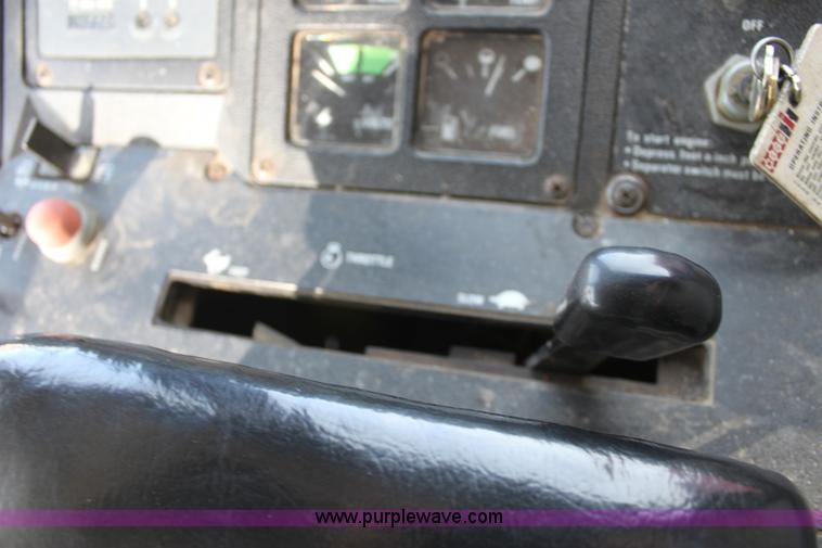 image for item E8406 1994 Case IH 1688 Axial-Flow F33 combine