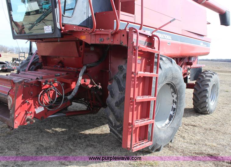 image for item E8406 1994 Case IH 1688 Axial-Flow F33 combine