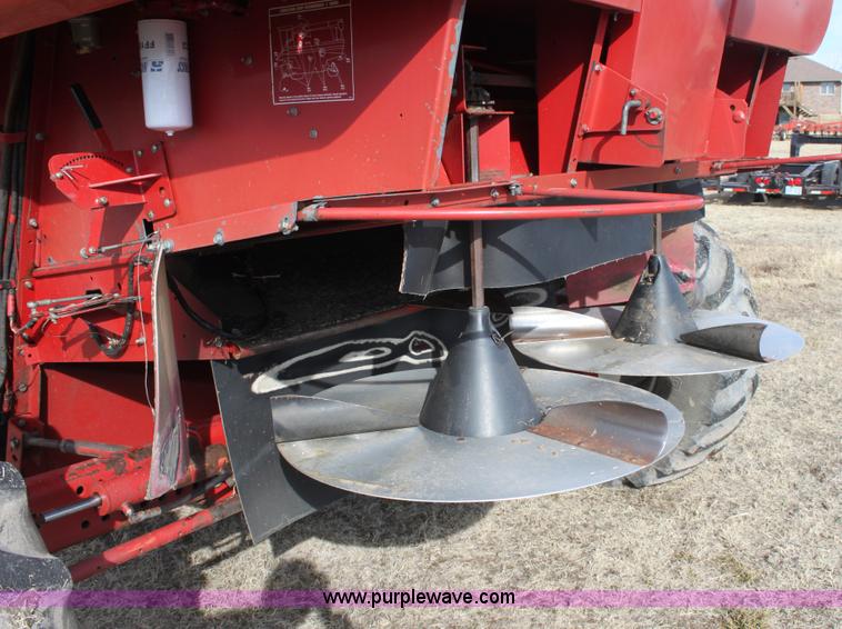 image for item E8406 1994 Case IH 1688 Axial-Flow F33 combine