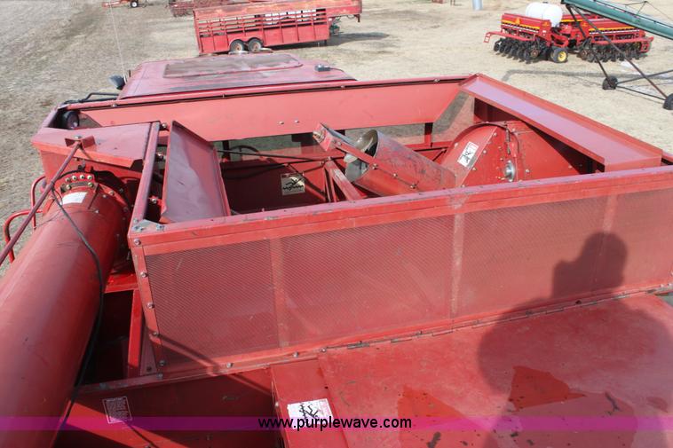 image for item E8406 1994 Case IH 1688 Axial-Flow F33 combine
