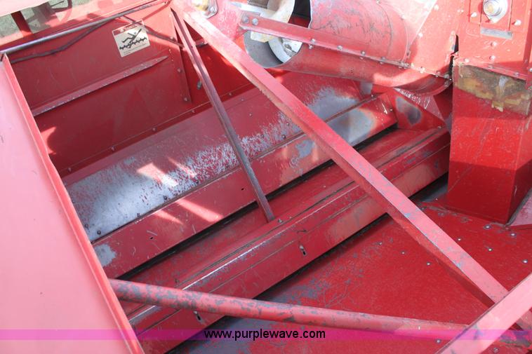 image for item E8406 1994 Case IH 1688 Axial-Flow F33 combine