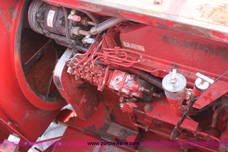 image for item E8406 1994 Case IH 1688 Axial-Flow F33 combine