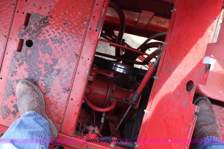 image for item E8406 1994 Case IH 1688 Axial-Flow F33 combine