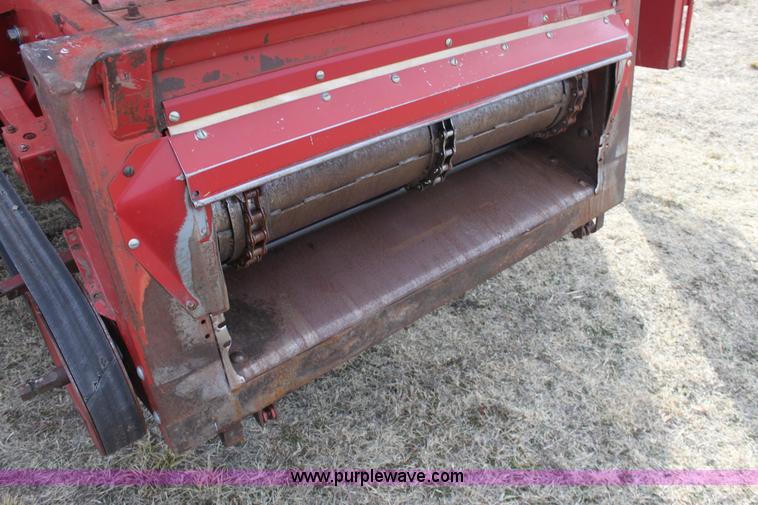 image for item E8406 1994 Case IH 1688 Axial-Flow F33 combine