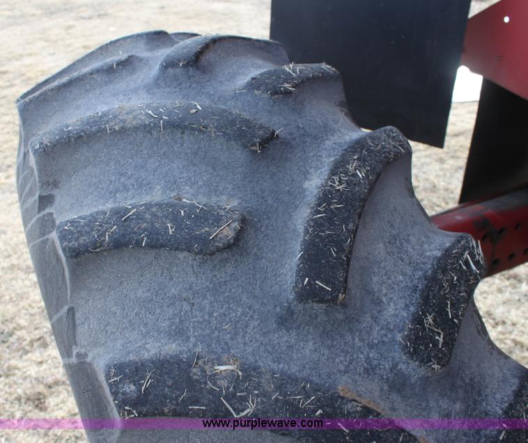 image for item E8406 1994 Case IH 1688 Axial-Flow F33 combine